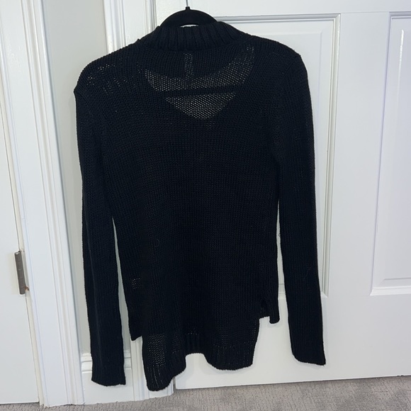 Black long sleeve sweater - Picture 3 of 3
